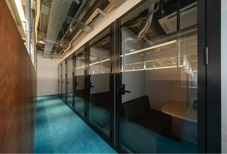 WEB会議に最適なWEB ROOM