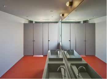 お手洗い（女性用）