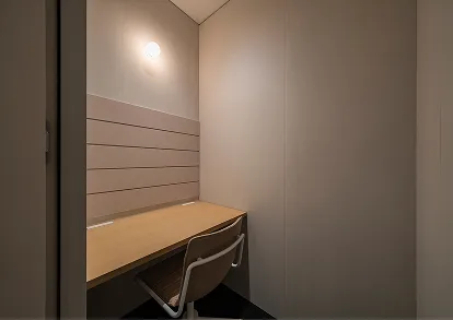 Meeting Room / Web Room 内観